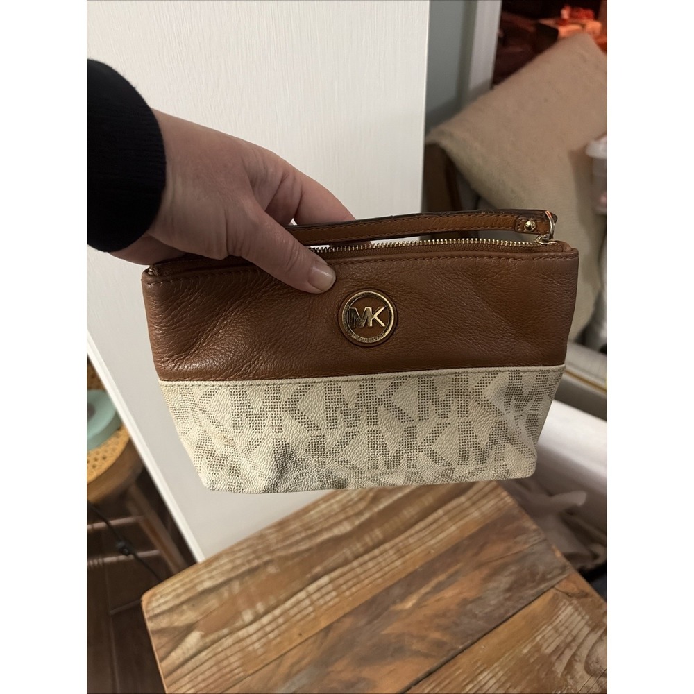 Michael Kors Brown & Tan Logo Wristlet Clutch Purse - Picture 7 of 7